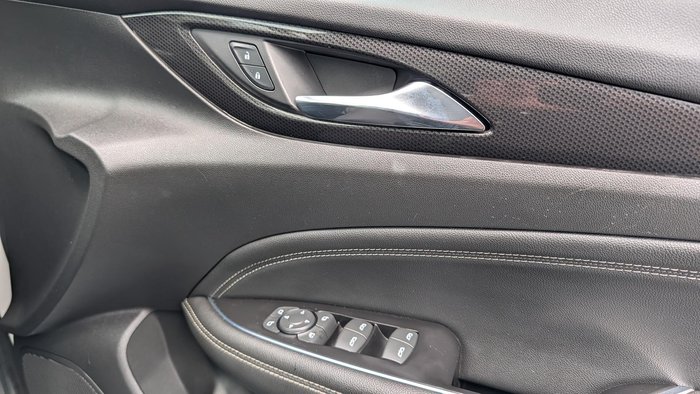 2018 Holden Commodore RS