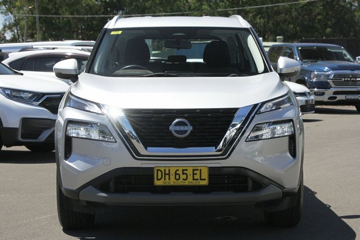 2023 Nissan X-TRAIL ST