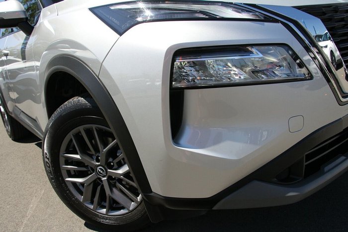 2023 Nissan X-TRAIL ST