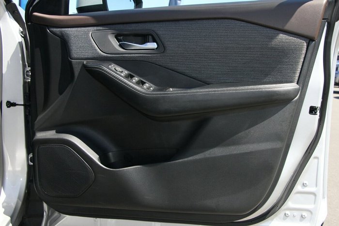 2023 Nissan X-TRAIL ST