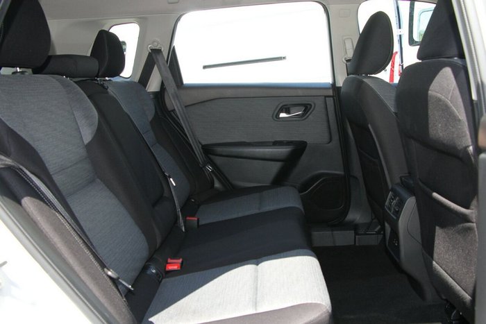 2023 Nissan X-TRAIL ST