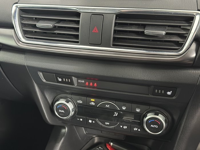 2018 Mazda 3 SP25 GT