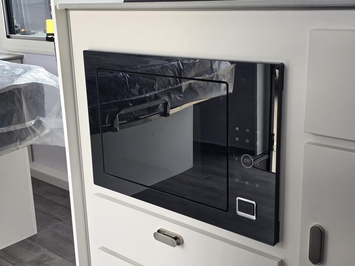 2025 JB Caravans Gator-X Ev 17'10 Fd Cafe