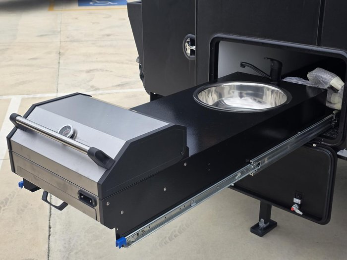 2025 JB Caravans Gator-X Ev 17'10 Fd Cafe