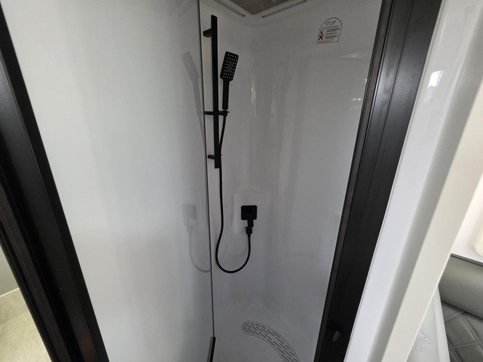 2025 JB Caravans Gator-X Ev 17'10 Fd Cafe