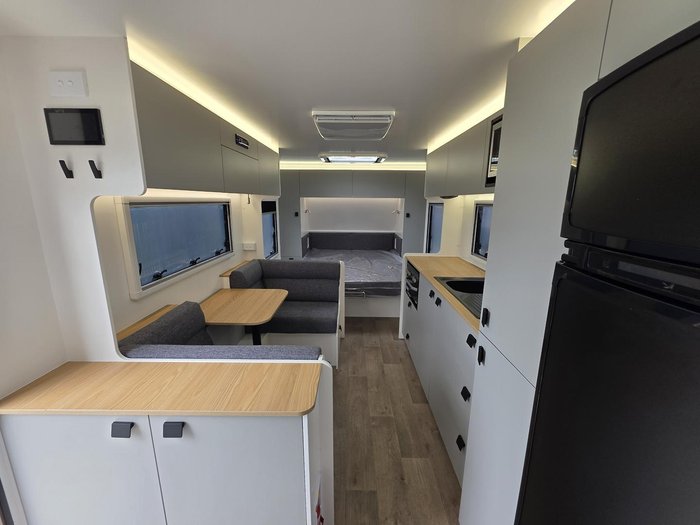 2025 New Age Caravans Manta Ray Mr19er Escape
