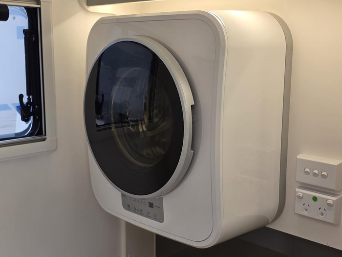 2025 New Age Caravans Manta Ray Mr19er Escape