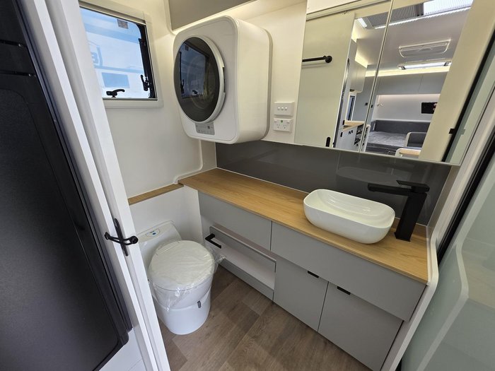 2025 New Age Caravans Manta Ray Mr19er Escape