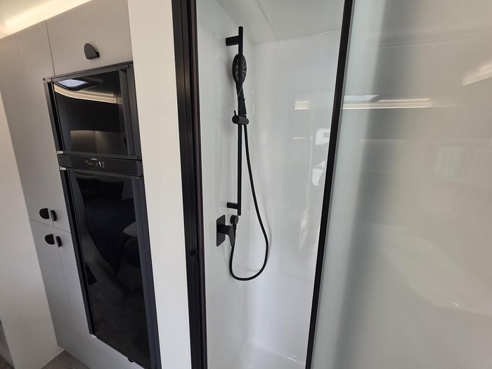 2025 Traveller Destination Track 13