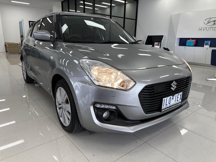 2017 Suzuki Swift GL Navigator AZ Premium Silver