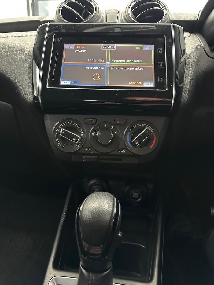 2017 Suzuki Swift GL Navigator AZ Premium Silver