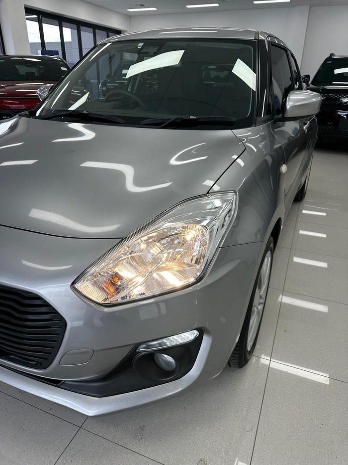 2017 Suzuki Swift GL Navigator AZ Premium Silver