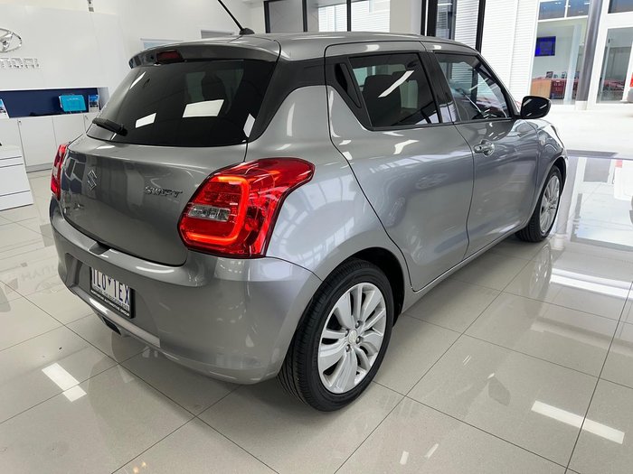 2017 Suzuki Swift GL Navigator AZ Premium Silver