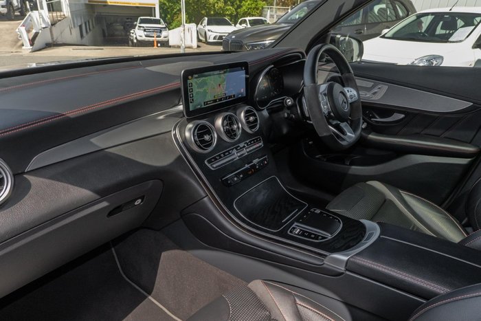 2022 Mercedes-Benz GLC-Class GLC300