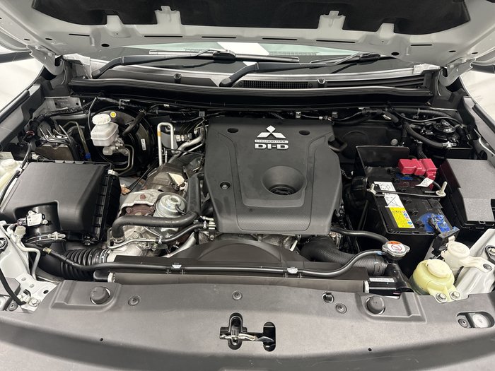 2021 Mitsubishi Pajero Sport GLX