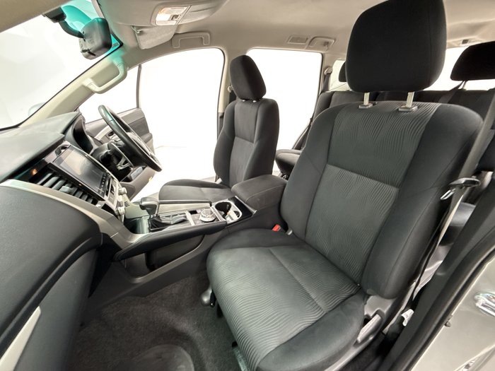 2021 Mitsubishi Pajero Sport GLX