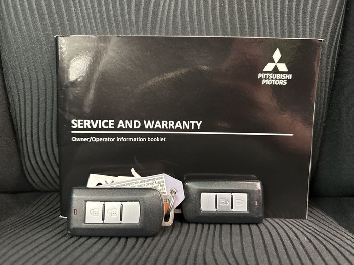 2021 Mitsubishi Pajero Sport GLX