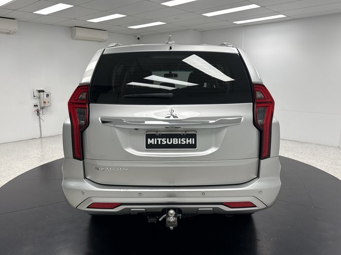 2021 Mitsubishi Pajero Sport GLX