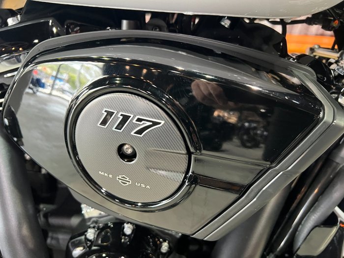 2025 Harley-davidson FLTRX ROAD GLIDE (117) White Onyx Pearl