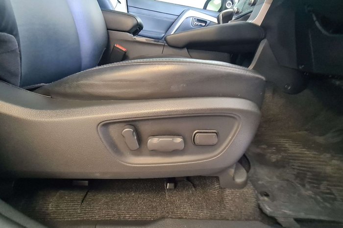 2023 Mitsubishi Pajero Sport GSR