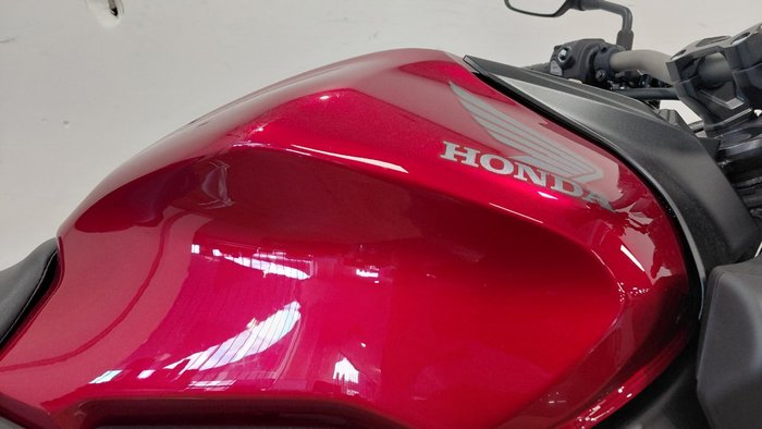 2024 Honda CB650R RED