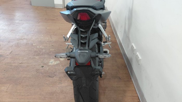 2024 Honda CB650R RED