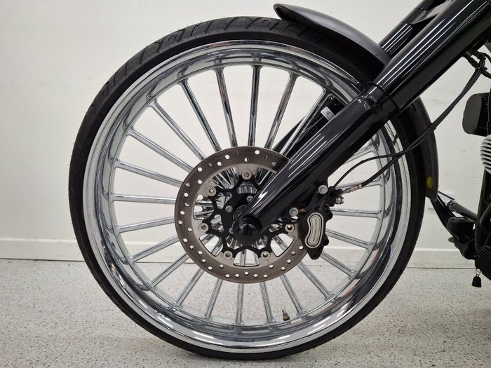 2017 Harley-davidson FXSB SOFTAIL BREAKOUT grey