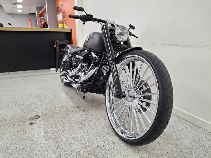 2017 Harley-davidson FXSB SOFTAIL BREAKOUT grey