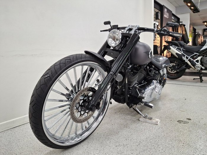 2017 Harley-davidson FXSB SOFTAIL BREAKOUT grey