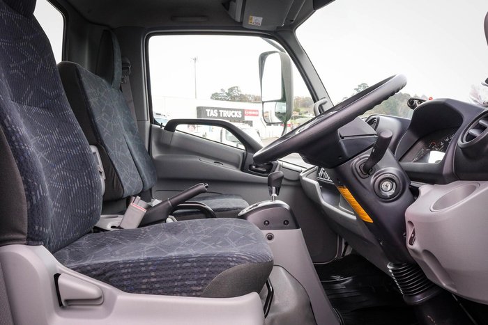 2024 Hino 300 616 Hybrid Pantech White