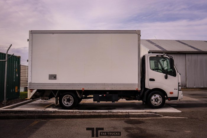 2023 Hino 300 616 Pantech