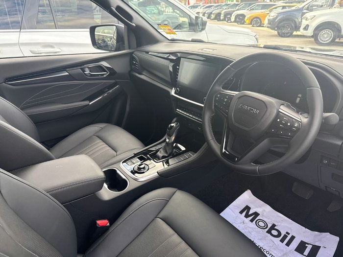 2025 Isuzu MU-X LS-T