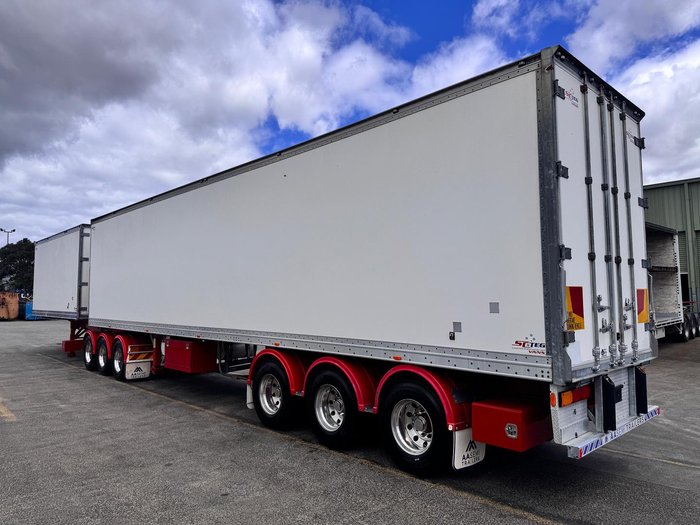 2016 Southern Cross 32 Pallet -28 Freezer Double Stacker