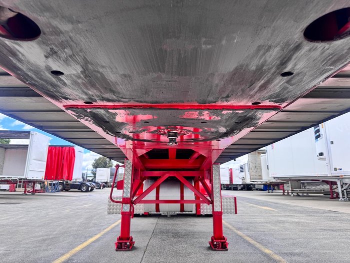 2016 Southern Cross 32 Pallet -28 Freezer Double Stacker