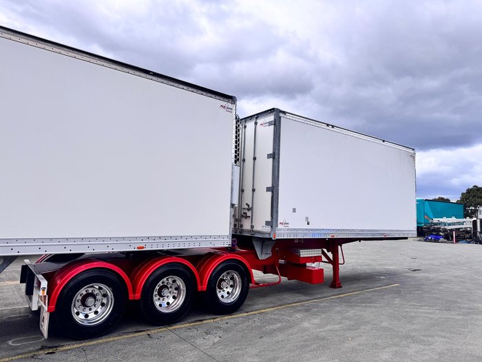 2016 Southern Cross 32 Pallet -28 Freezer Double Stacker 