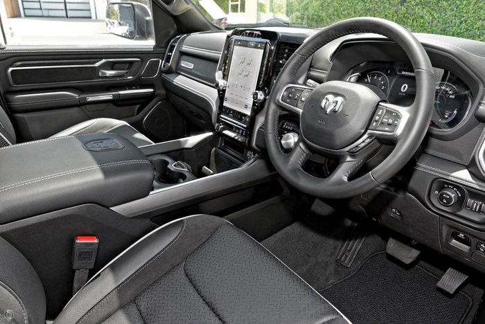 2024 RAM 1500 Laramie Sport RamBox