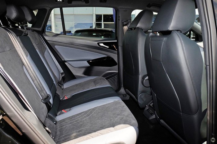 2025 Volkswagen ID.4 Pro E2 MY25 Grenadilla Black