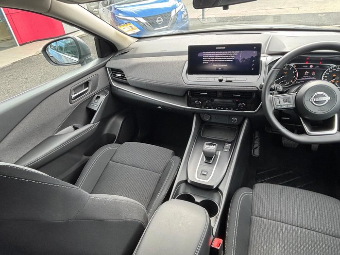 2025 Nissan QASHQAI ST-L