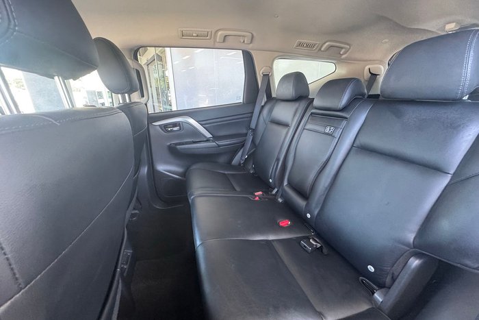 2020 Mitsubishi Pajero Sport GLS