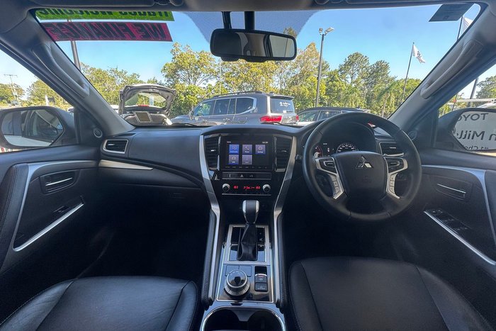 2020 Mitsubishi Pajero Sport GLS