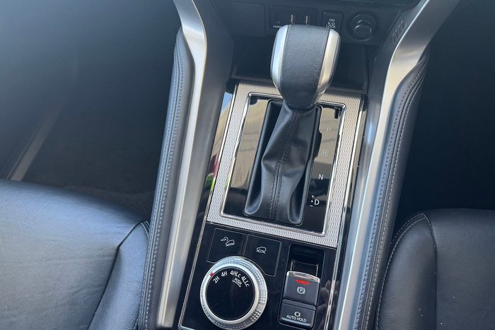 2020 Mitsubishi Pajero Sport GLS