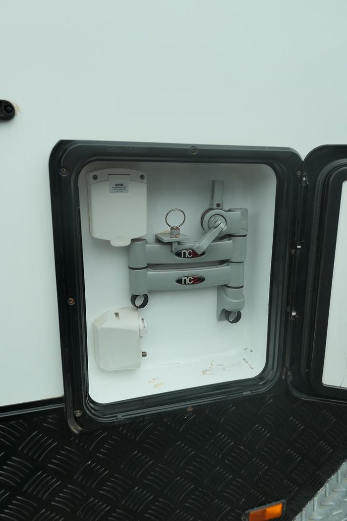 2019 Royal Flair Raptor Toy Hauler Bunks