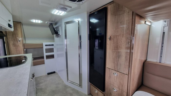 2019 Royal Flair Raptor Toy Hauler Bunks