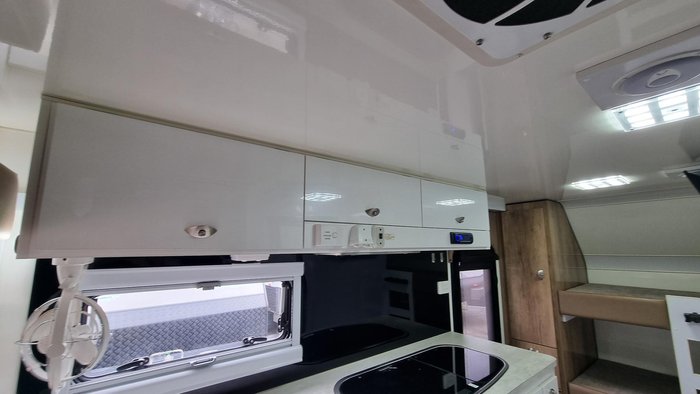 2019 Royal Flair Raptor Toy Hauler Bunks