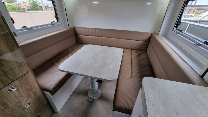 2019 Royal Flair Raptor Toy Hauler Bunks