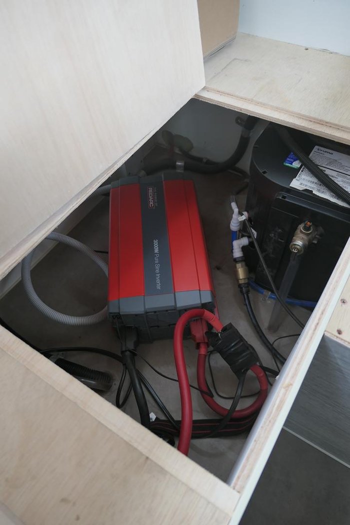 2019 Royal Flair Raptor Toy Hauler Bunks