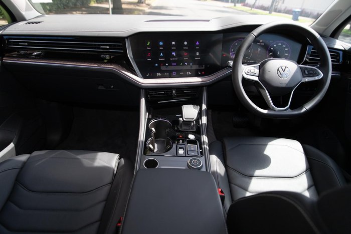 2025 Volkswagen Touareg 170TDI