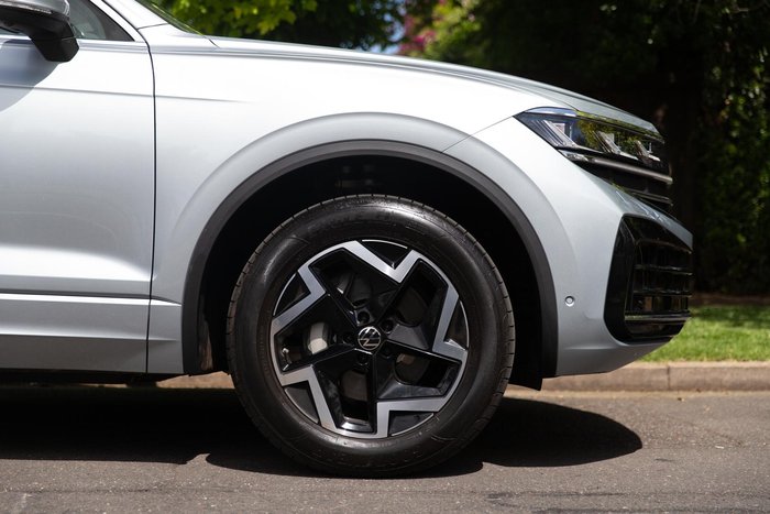 2025 Volkswagen Touareg 170TDI