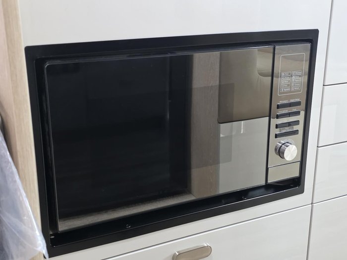 2024 New Age Caravans NAM8 (Single Bed Configuration)