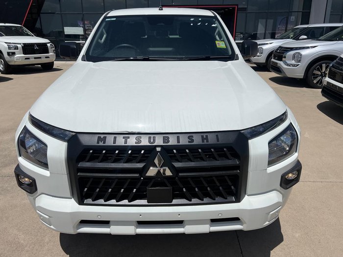 2025 Mitsubishi Triton GLX+